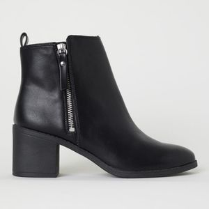 Black H&M Chunky Ankle Boots Size 8.5